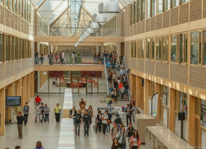 Lycée Nelson Mandela